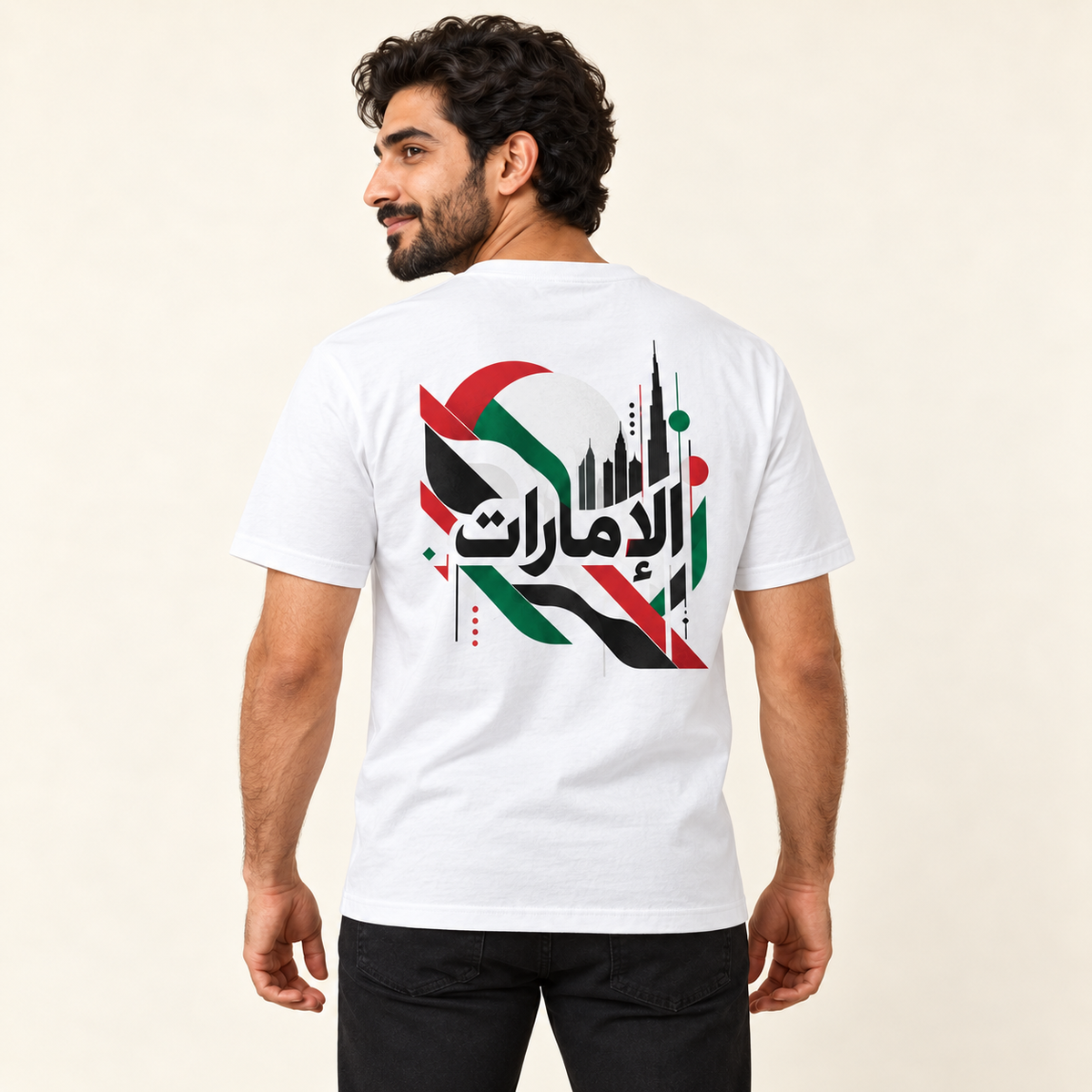 نموذج التيشرت — الشخص من الخلف — مكان الطباعة حسب اختيار الزبون
